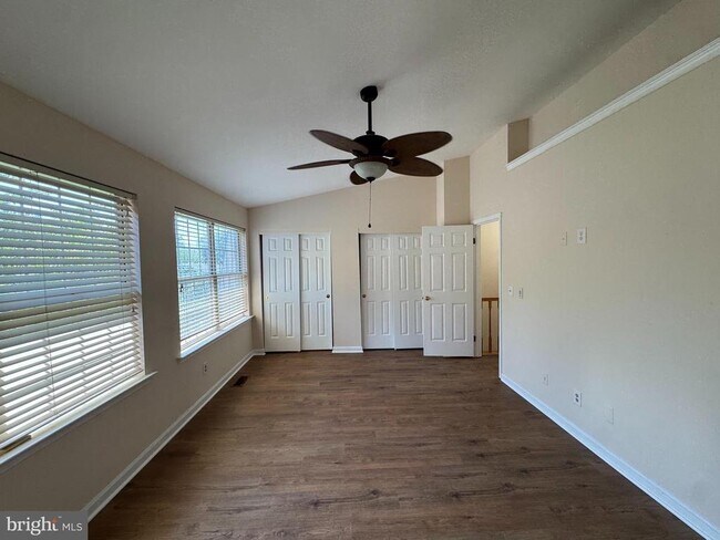Building Photo - 12302 Sleepy Lake Ct