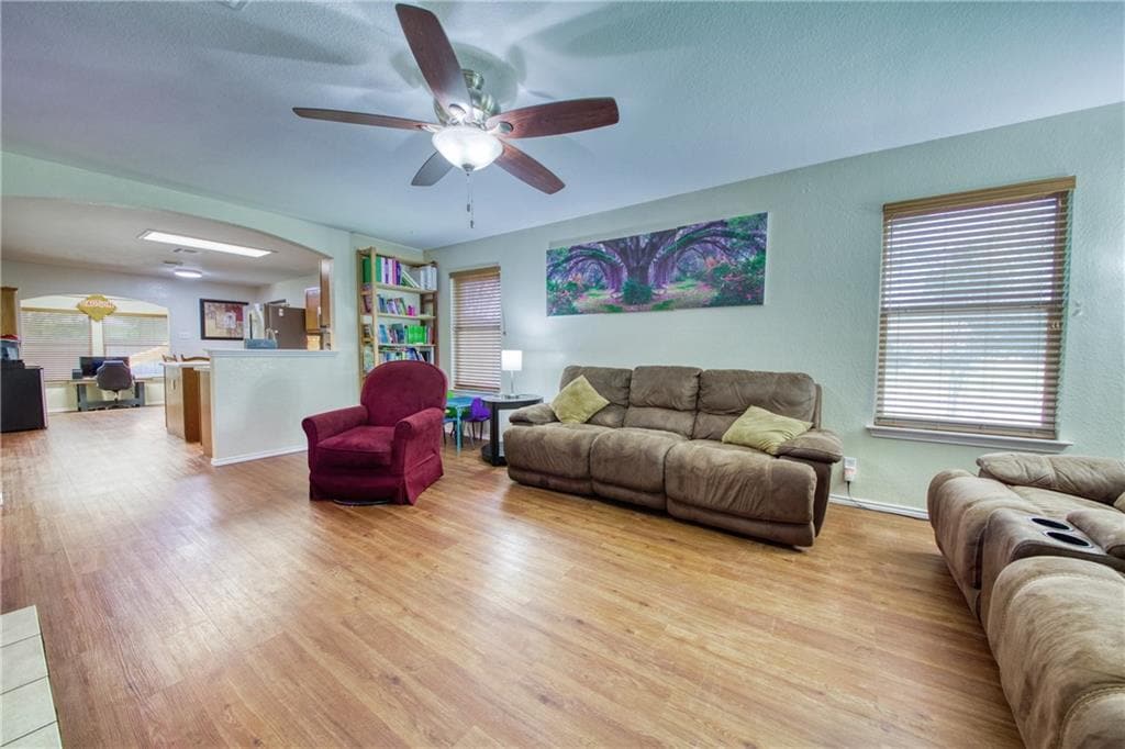 Building Photo - 301 Nicole Way