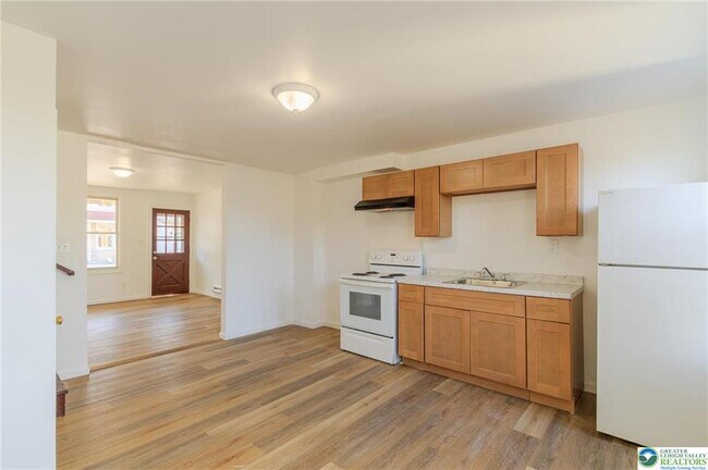 Building Photo - 40 S 12th St