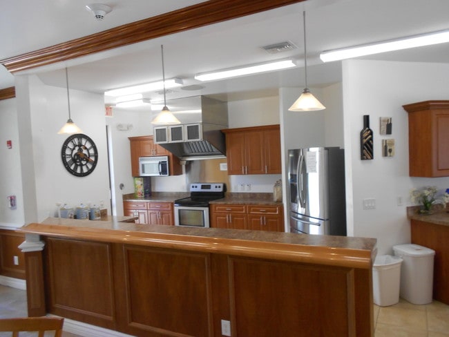 Building Photo - 2800 N Ocean Dr