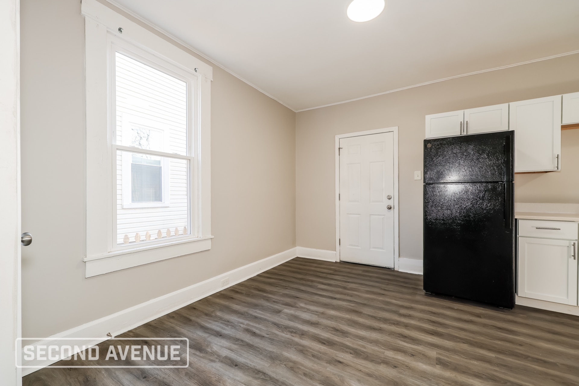 Building Photo - 4833 Greenwood Terrace