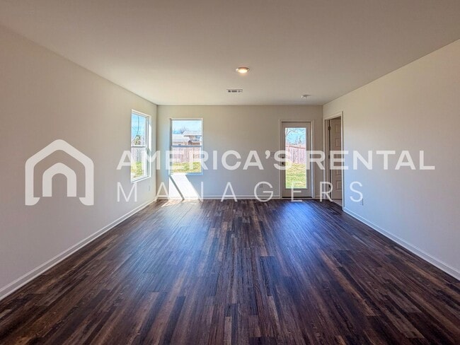 Building Photo - DEPOSIT PENDING! Sign a 13-month lease by 3/31/2026 to receive a $500 Gift Card! New Construction...