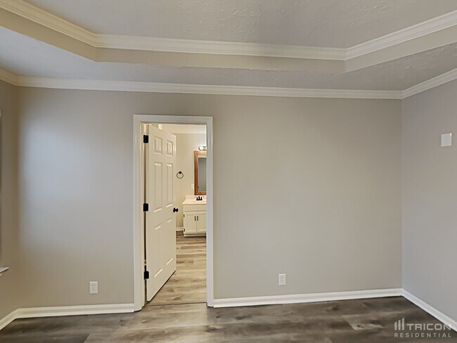 Building Photo - 911 Celeste Ct