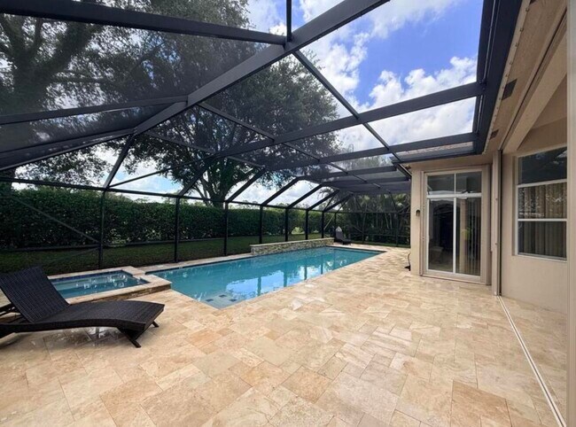 Building Photo - 10440 Cypress Lakes Preserve Dr