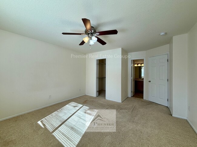 Building Photo - 7395 Creekfront Dr