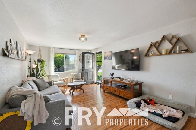 Building Photo - Updated Chaffee Park Home - Minutes from LoHi