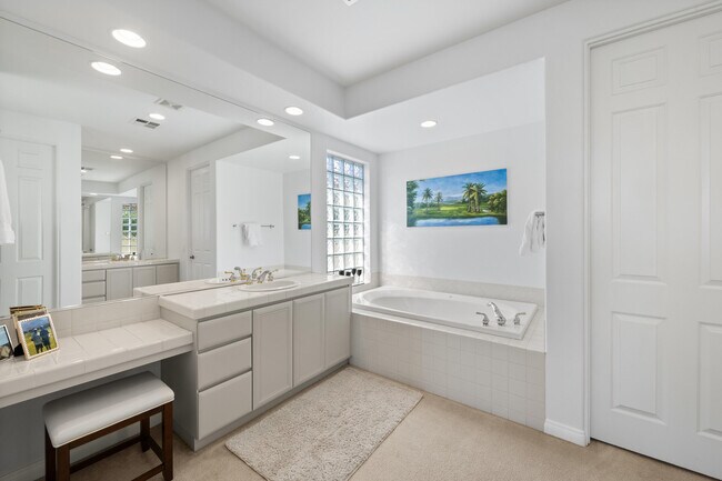 Building Photo - 50500 Cypress Point Dr