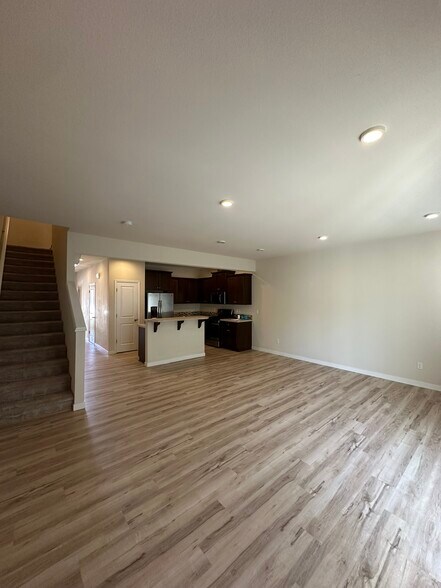 Building Photo - 17634 SW Devonshire Way