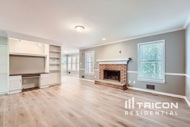 Building Photo - 3020 Royal Creek Way SW