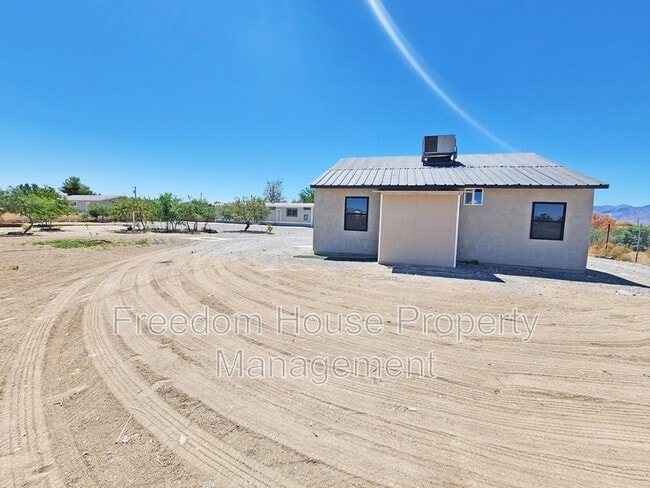 Building Photo - 1830 Casey Rd