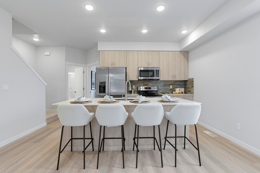 Building Photo - 15085 SE Division St