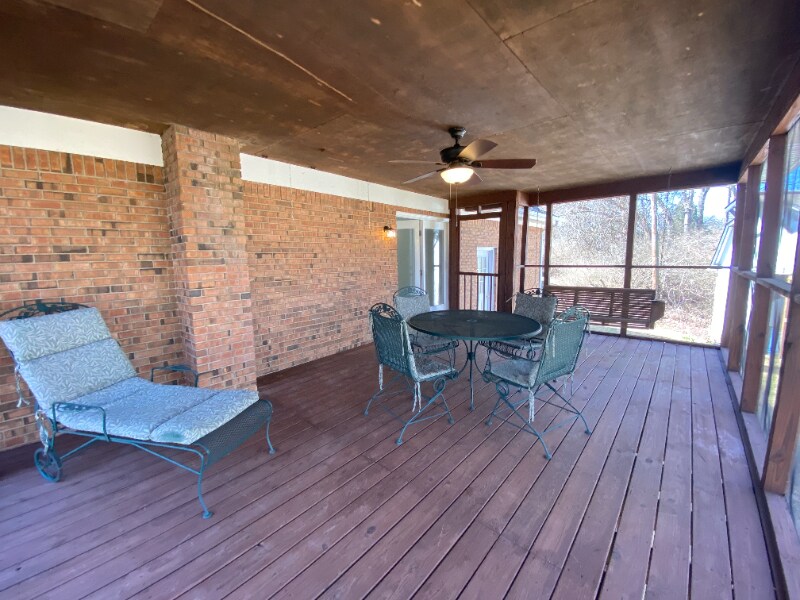 Building Photo - 850 Ronald Ct