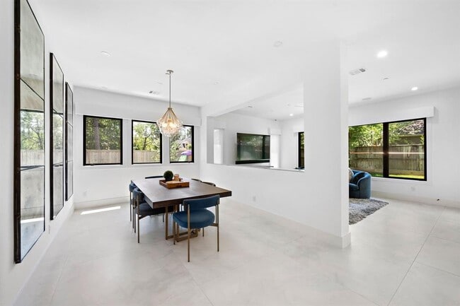 Building Photo - 467 Gingham Dr