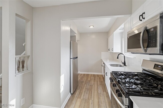 Building Photo - 2531 North Ave