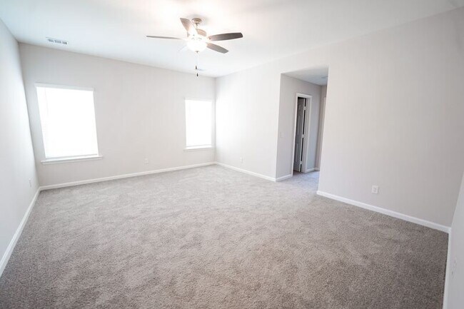 Building Photo - 125 Chilburn Cir