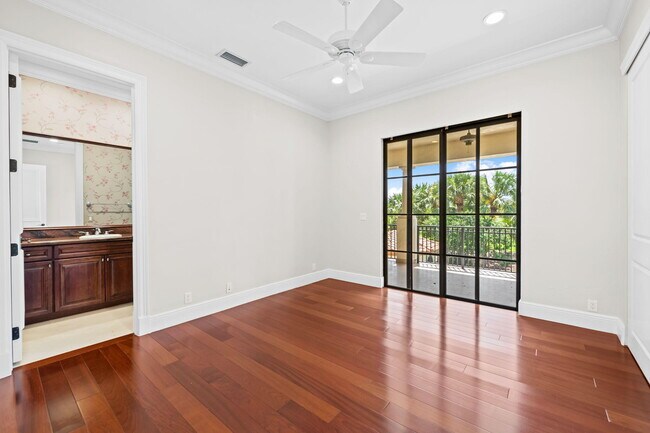 Building Photo - 7040 Long Leaf Dr