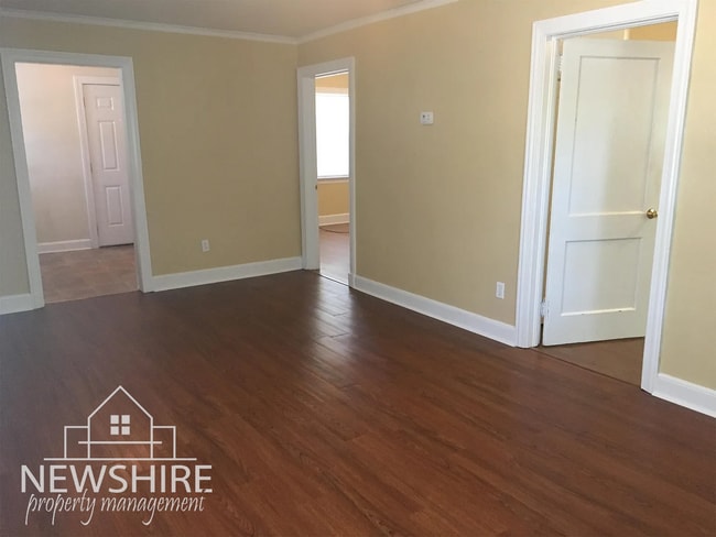 Building Photo - 24 Prancer Ave