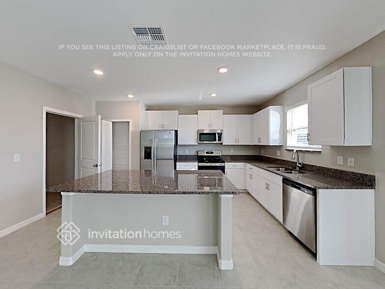 Building Photo - 13648 Wild Ginger St