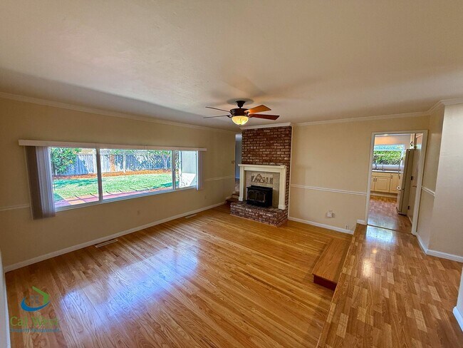 Building Photo - $5195 - Beautiful 4 Bed/2 Ba Cambrian Park Home Available Now!