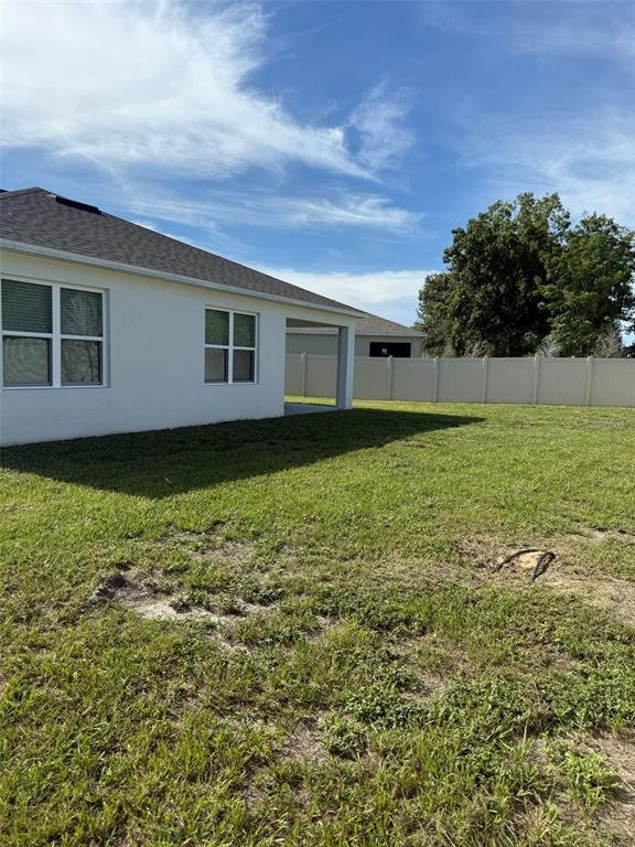 Building Photo - 861 Ambleside Dr