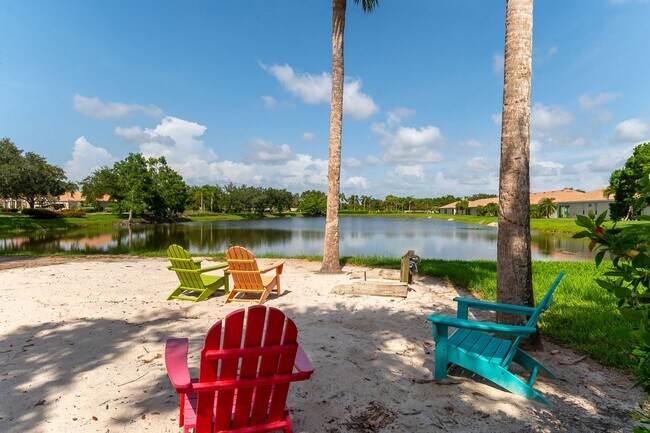 Building Photo - Modern, 2/3 Bed, 2 Bath Spacious Single St...