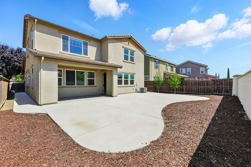 Building Photo - 18309 Millbrook Ave