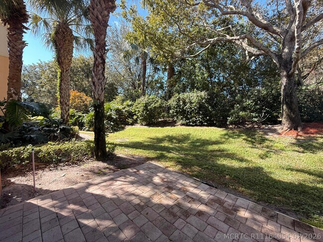 Building Photo - 7189 Briella Dr