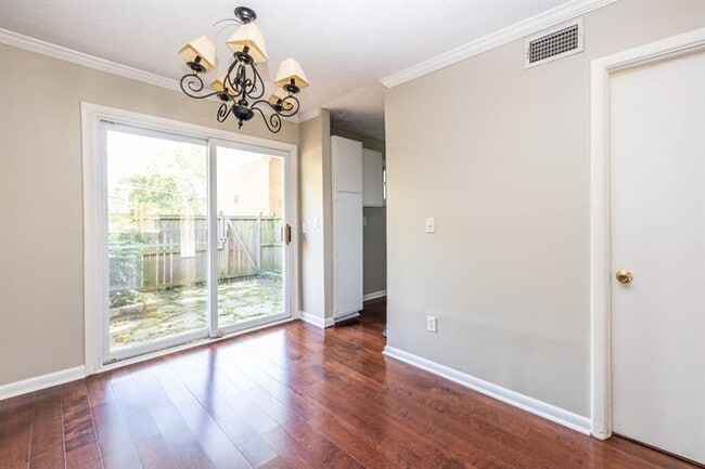 Building Photo - 120 Biscayne Dr NW