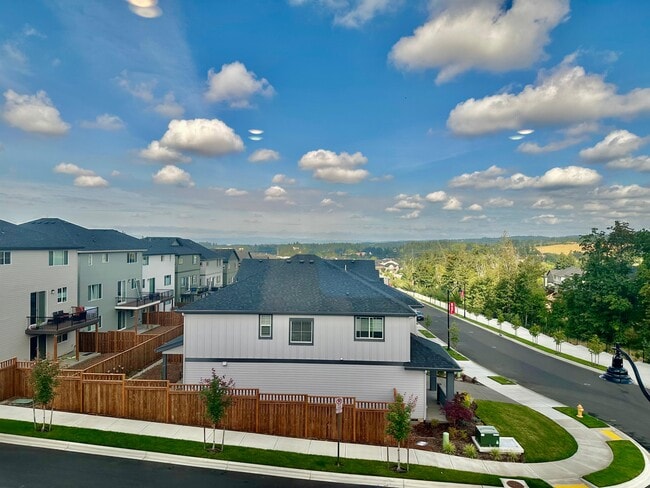 Building Photo - 7582 NW Elise Ave