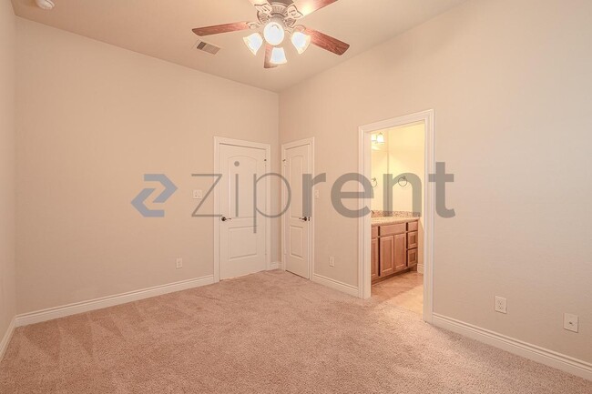 Building Photo - 27827 Patsy Pence St