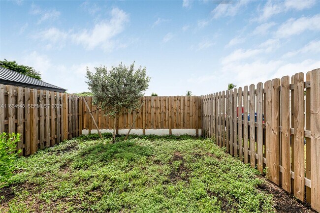 Building Photo - 29254 SW 163rd Ct