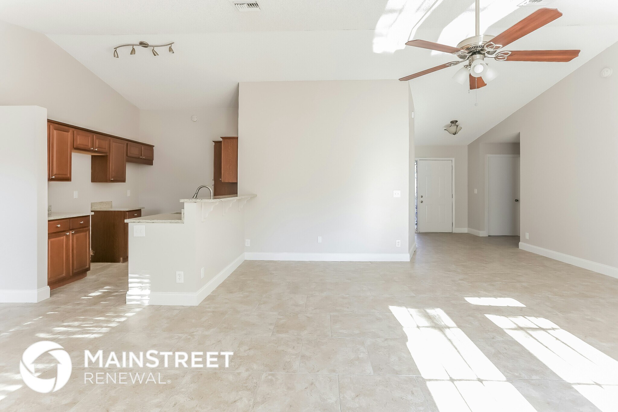 Building Photo - 1332 Waterway Cove Dr