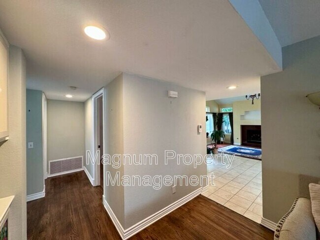 Building Photo - 30152 Corte Carrizo