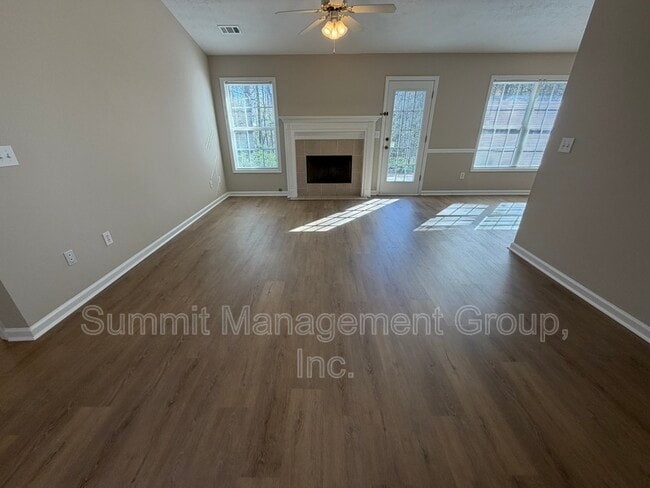 Building Photo - 25 Stephens Way