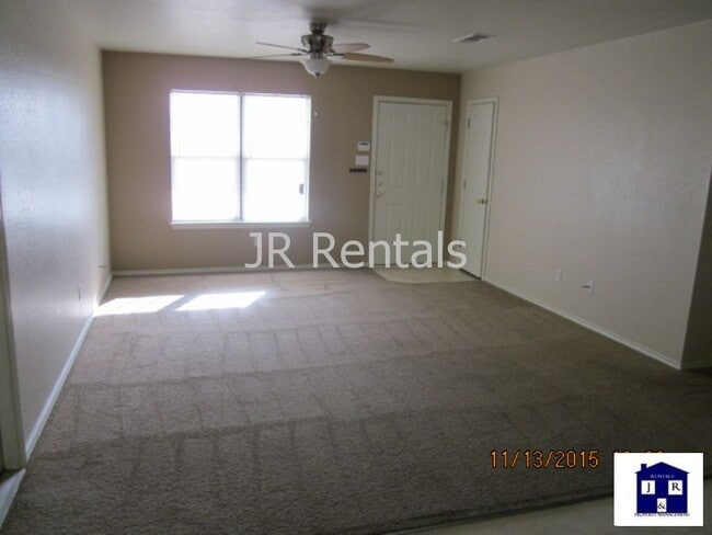 Building Photo - 2208 Cline Dr