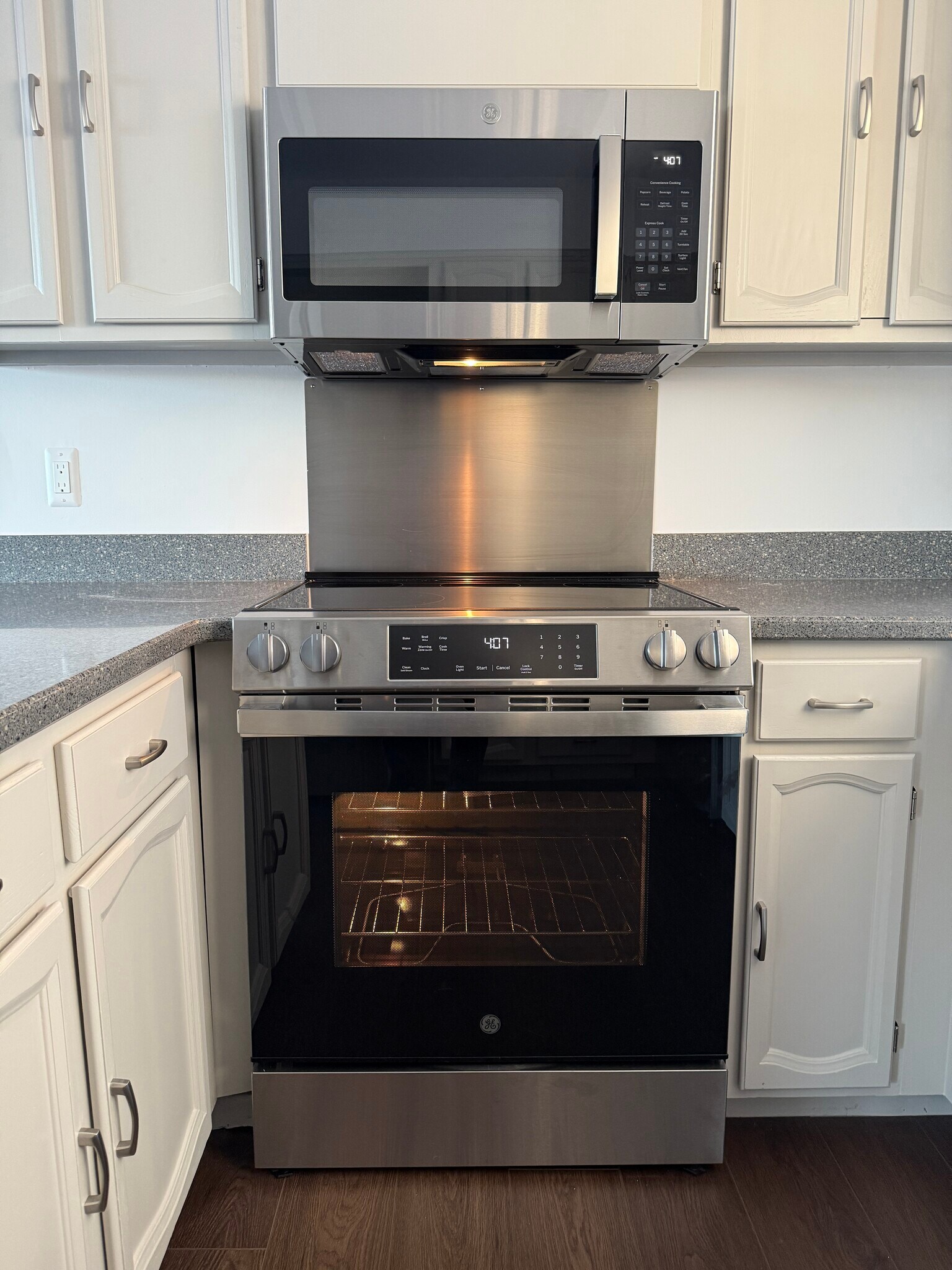 Building Photo - 3506 Moberly Dr