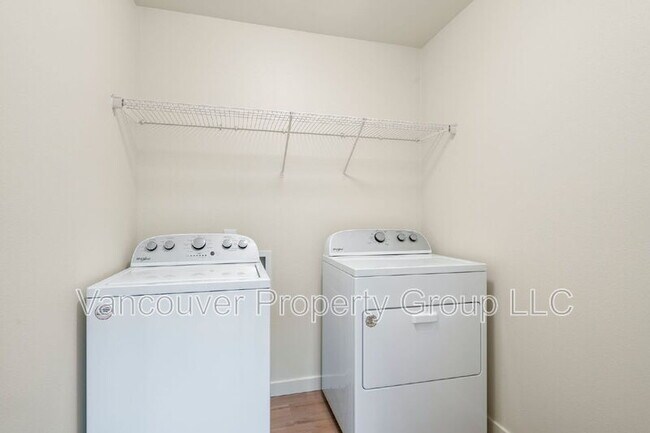 Building Photo - 2713 NE 87th Ave