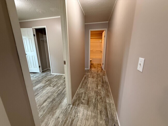 Building Photo - 11750 Cascade Cir