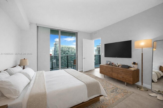 Building Photo - 45 SW 9th St