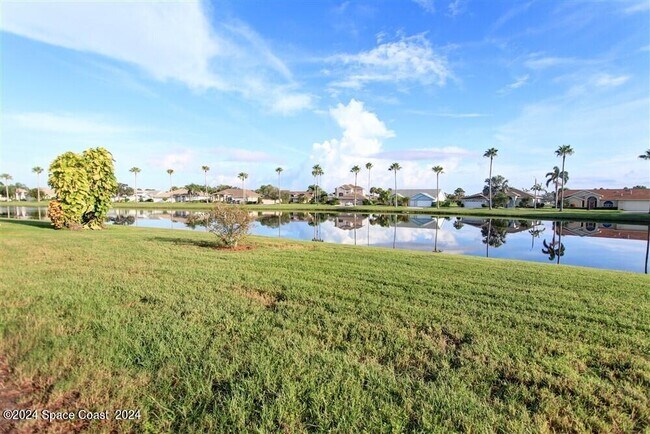 Building Photo - 2300 Brightwood Cir