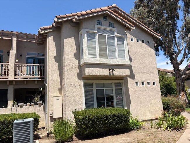 Building Photo - 3416 Cameo Dr