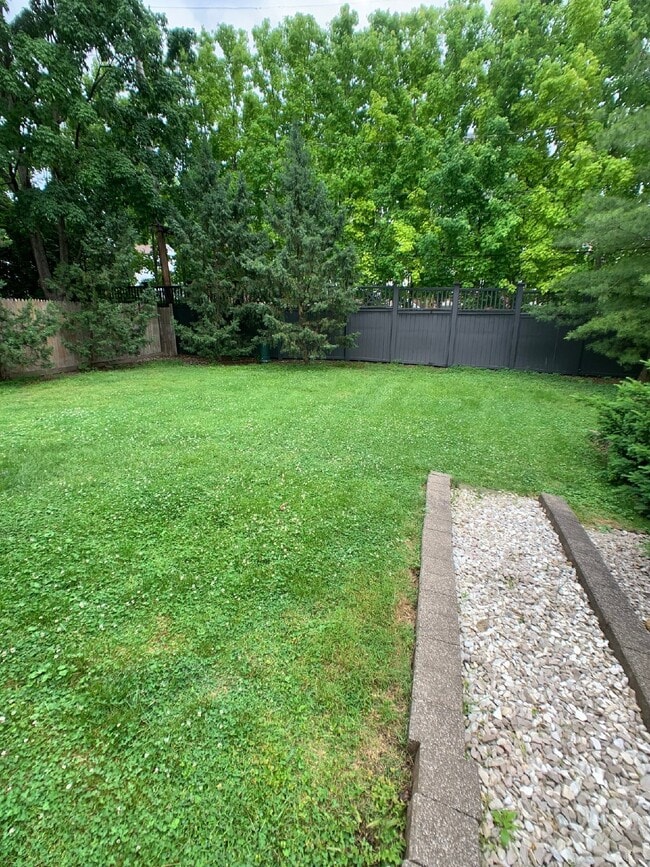 Building Photo - Gorgeous renovated 5 bed 3.5 bath in Clayton