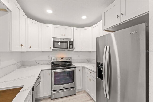Building Photo - 1369 Pine Brook Dr