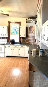 Building Photo - OTB 9/30/25 - 5-7 W North St