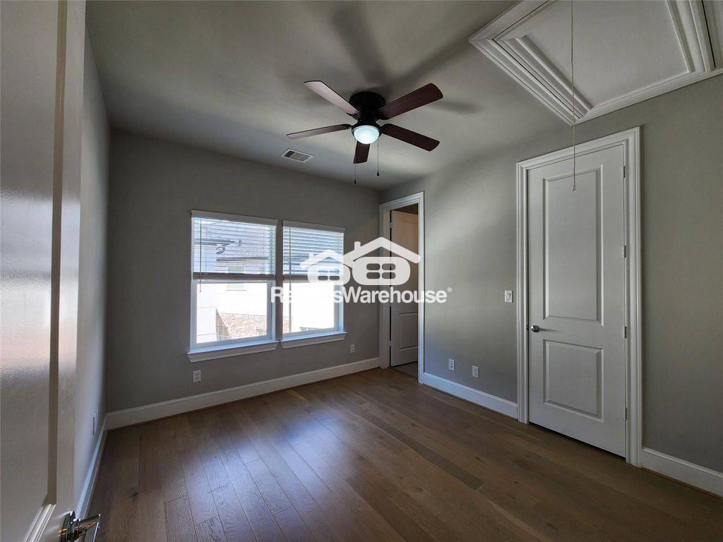 Building Photo - 2609 Cottage Grove Green Dr