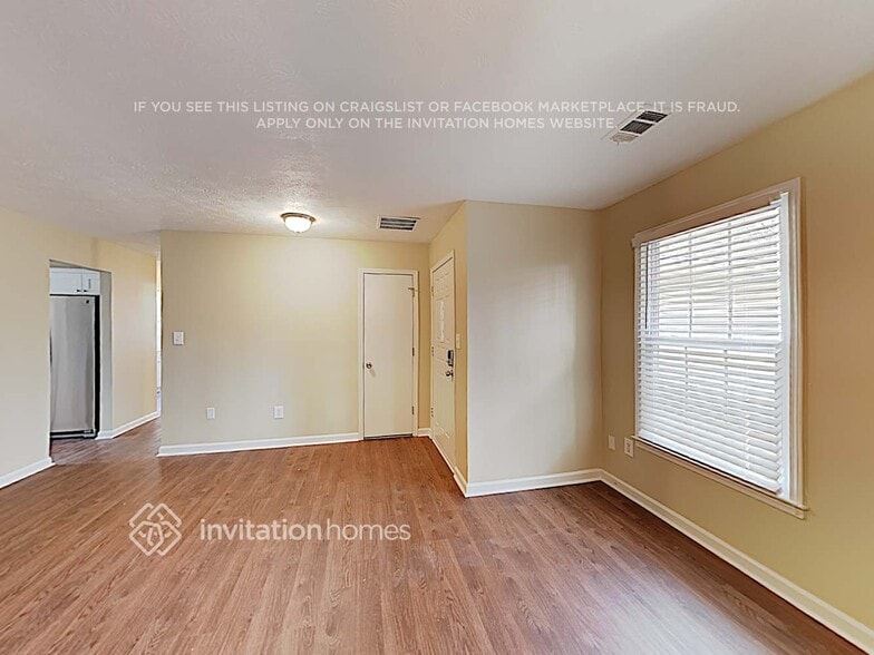 Building Photo - 103 Honeysuckle Ln