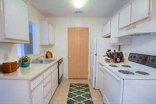 Building Photo - Mallard Glen