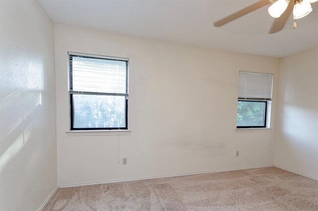 Building Photo - 7804 Chimayo Cove