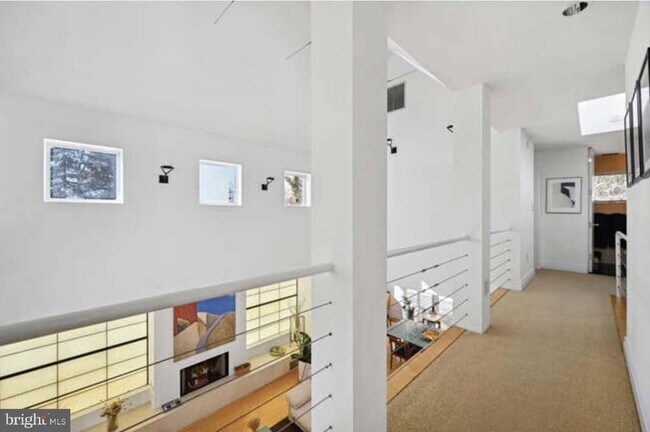 Building Photo - 4527 Q Pl NW