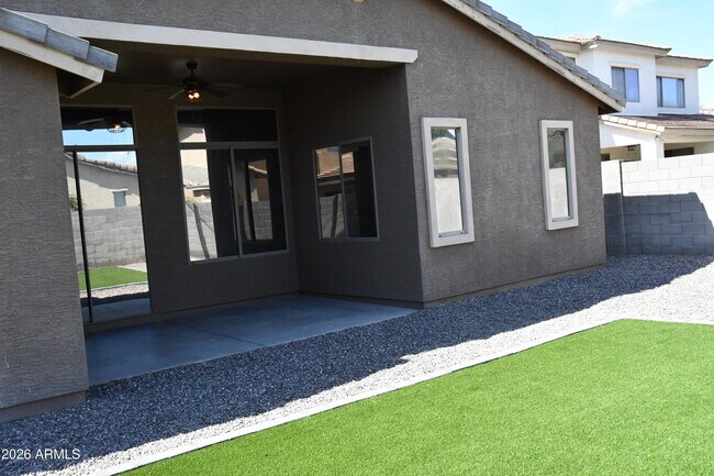 Building Photo - 8787 W Gardenia Ave